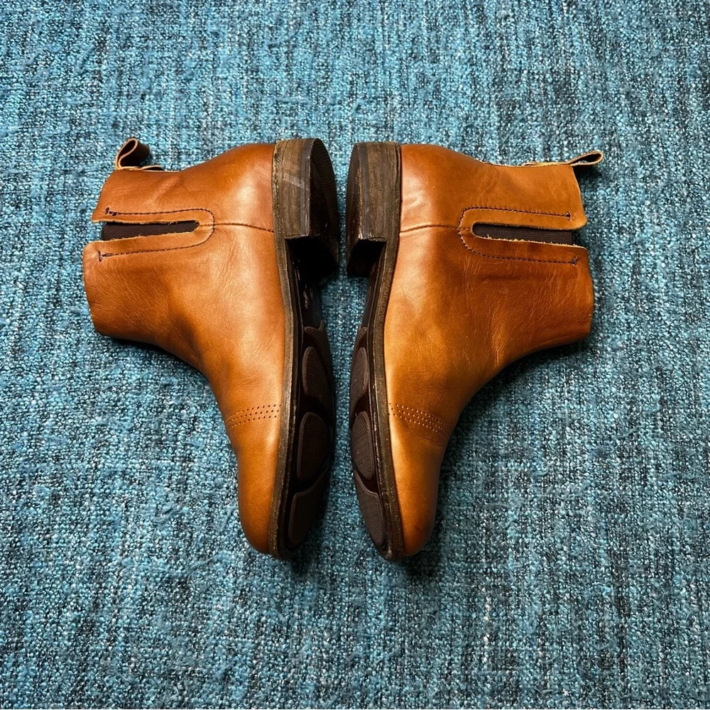 Olukai Malie Chelsea Boots in Rum Brown Leather Women's Size 7 Booties Pull On